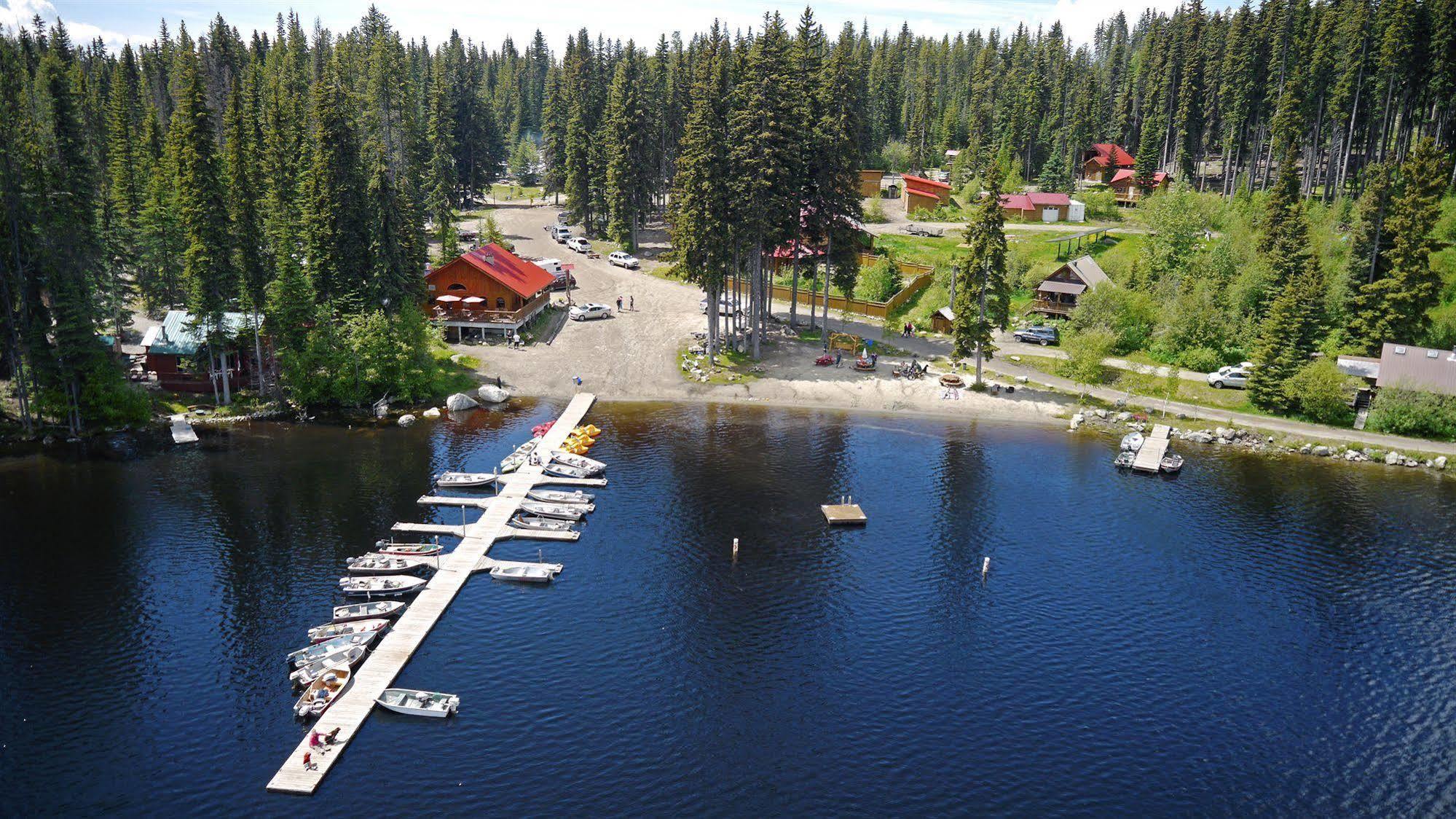 Beaver Lake Mountain Resort Kelowna Buitenkant foto